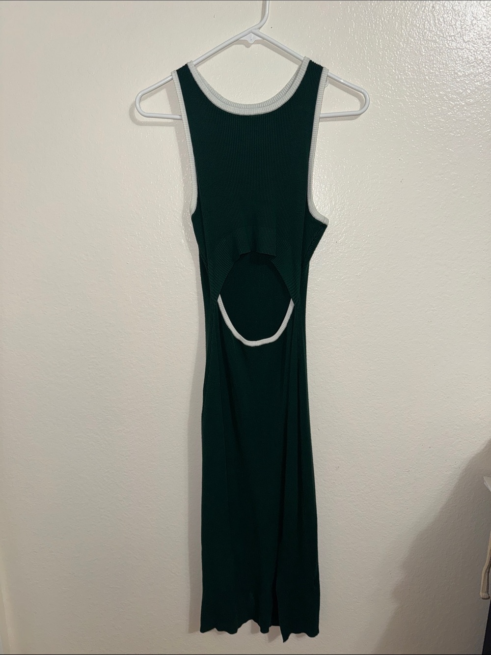 Sleeveless Dark Green Cutout Maxi Dress with Contrast Trim